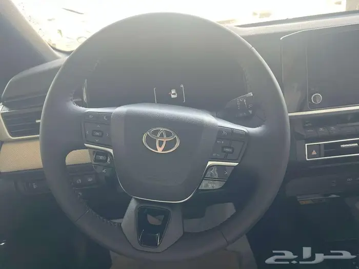 تويوتا كامرى LE بنزين موديل 2025 7