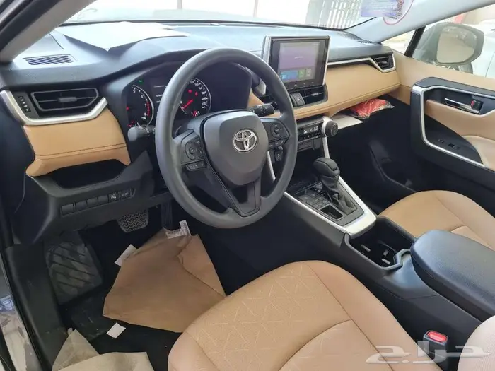 تويوتا راف فور XLE 2025 بنزين عرض كاش وتقسيط مميز 8