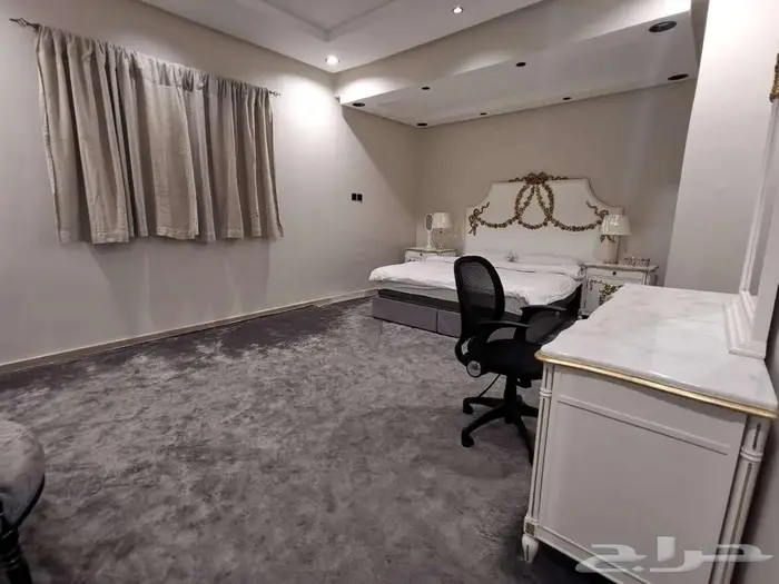 للايجار دور ارضي مؤثث بسعر80.000سنويا حي الخليج-عرض رقم1460H 4