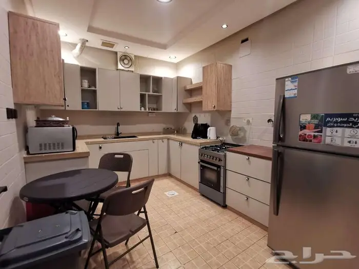 للايجار دور ارضي مؤثث بسعر80.000سنويا حي الخليج-عرض رقم1460H 6