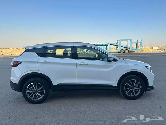 جيلي كولراي 2023 4