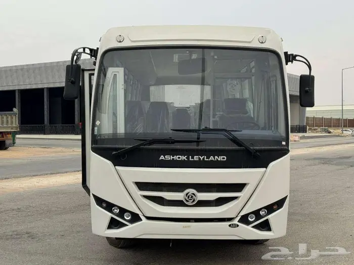 باص اشوك ليلاند 33 راكب ديزل موديل 2025 13