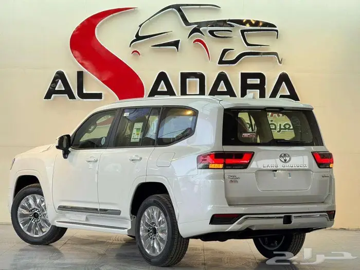 لاندكروزر GXR L4 2025 بنزين سعودي افضل سعر كاش واقساط 3