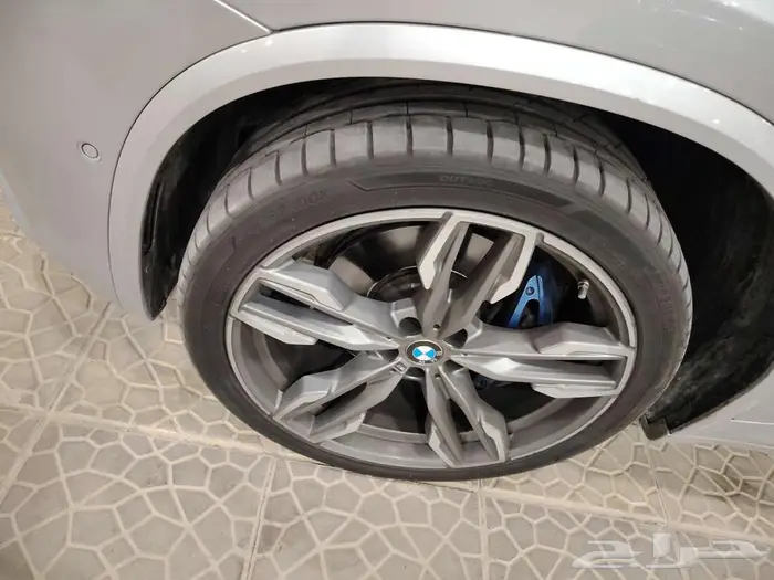 بي ام دبليو 2019 فل لون فضي BMW 7