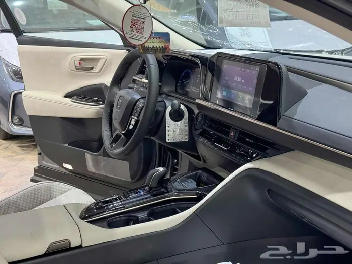 تويوتا كراون برستيج رمادي هايبرد 2026 اقل سعر كاش وبنوك 15