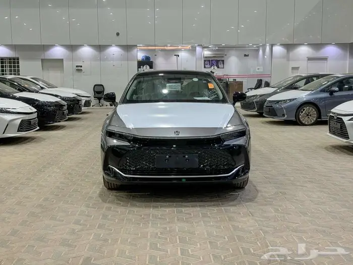 تويوتا كراون برستيج رمادي هايبرد 2026 اقل سعر كاش وبنوك 0