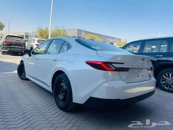 كامرى ستاندر 2025 خليجى الساير بالنقد والتقسيط 4