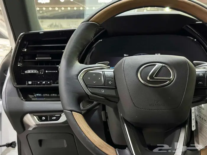 لكزس RX 350 بي بي ابيض بنزين 2025 اقل سعر 12
