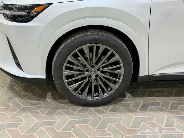 لكزس RX 350 بي بي ابيض بنزين 2025 اقل سعر 30
