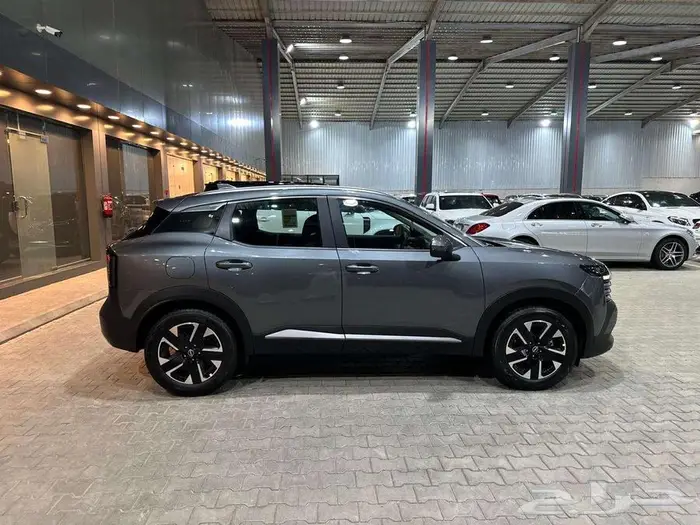 نيسان كيكسSV___ 2025 3