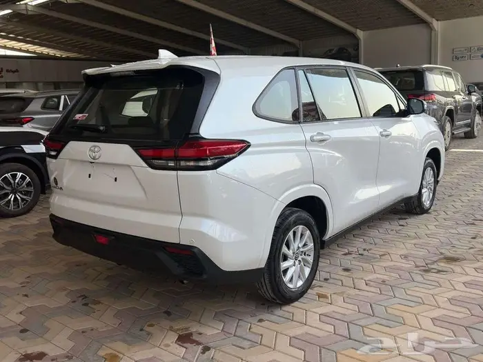 تويوتا انوفا GL 2.0 بنزين 2026 كاش واقساط 3