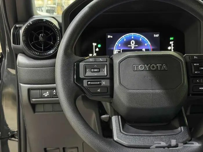 تويوتا برادو تي اكس ال 1 رمادي بنزين 2025 اقل سعر 18