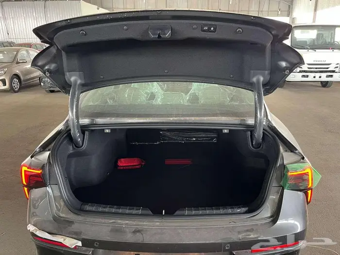 كيا K5 استاندر مطور ونص فل موديل 2026 اقل سعر بالسوق عروض 14