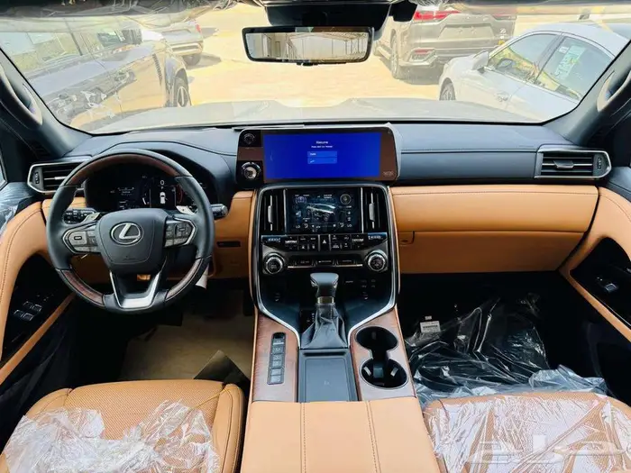 لكزس ال اكس 600 BB موديل 2025 الساير بالنقد والتقسيط 7