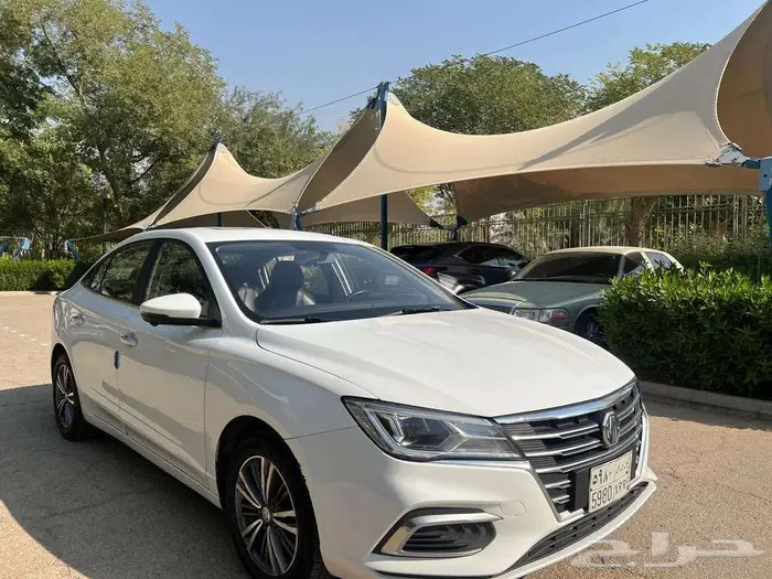 ام جي 5 فل كامل 2022 مالك واحد نظيف جدا 9