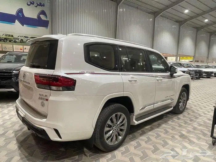 تويوتا جي اكس ار L5 GXR S ابيض 2025 الساير 8