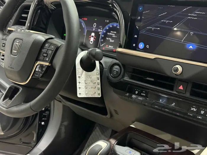 تويوتا كراون بريميوم اسود هايبرد 2026 اقل سعر 5