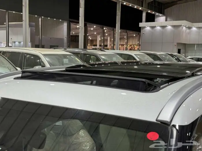 تويوتا هايلاندر لميتد فل ابيض هايبرد 2025 اقل سعر كاش واقساط 9