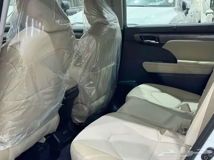 تويوتا هايلاندر لميتد فل ابيض هايبرد 2025 اقل سعر كاش واقساط 37