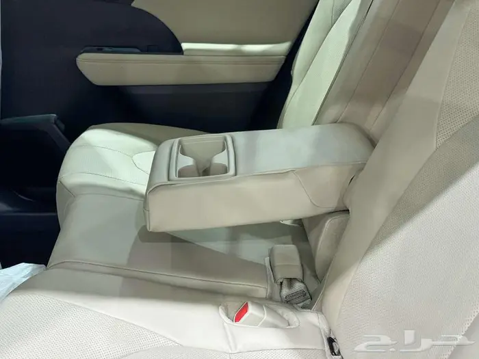 تويوتا هايلاندر لميتد فل ابيض هايبرد 2025 اقل سعر كاش واقساط 40