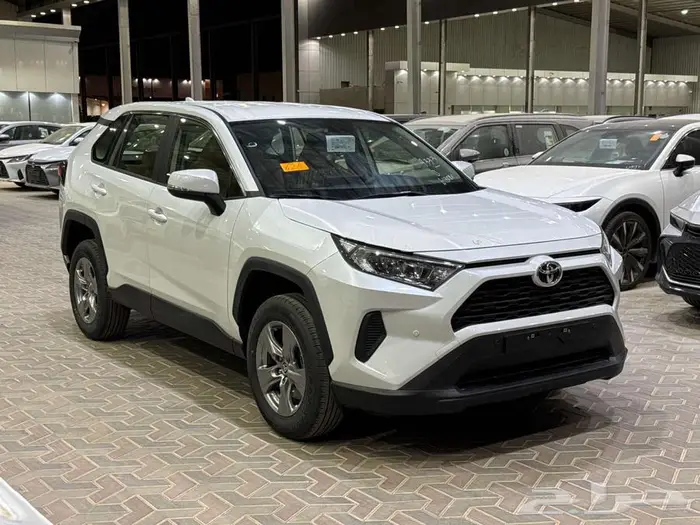 تويوتا راف فور ستاندر دبل ابيض بنزين 2025 اقل سعر كاش وبنوك 1