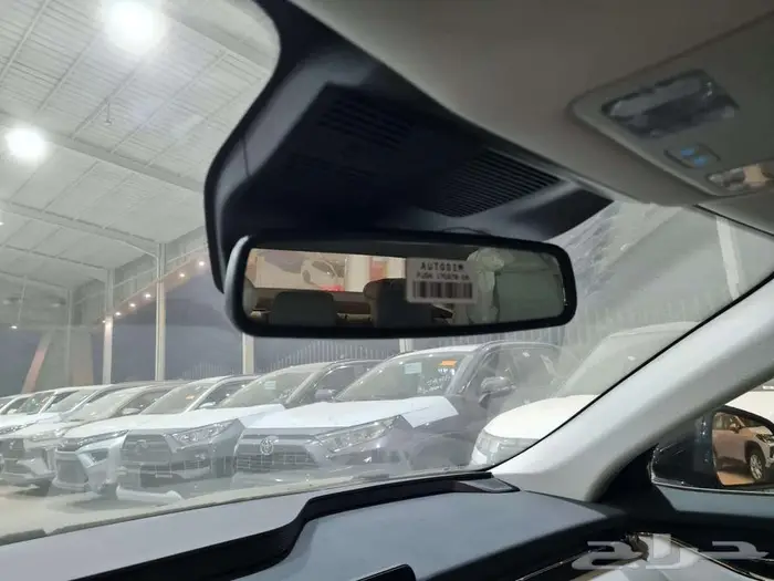 فورد تورس الفئه تيتانيوم الموديل 2026 3