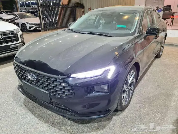 فورد تورس الفئه تيتانيوم الموديل 2026 24