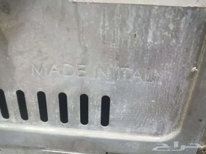 ثلاجه وفرن غاز وشاشه 5