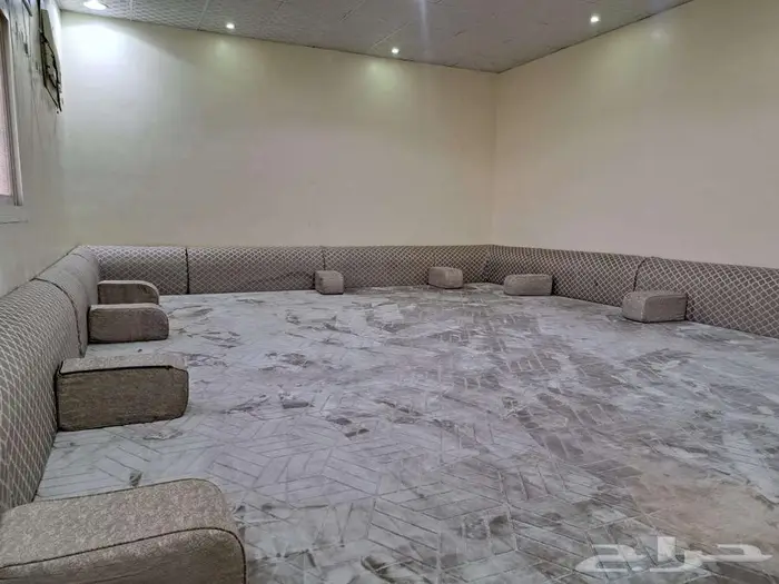 استراحة للايجار على طريق الملك عبدالله الرديف نجران 0