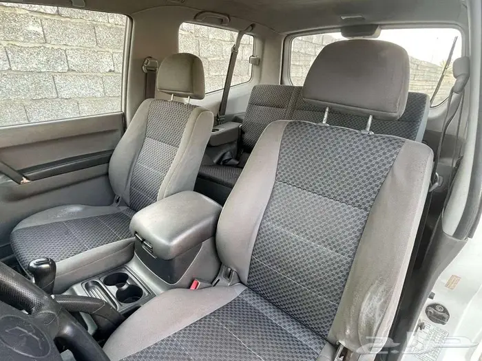 باجيرو ميتسوبيشي 2006 نظيف جدا 5