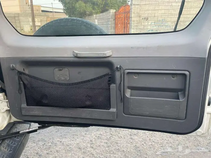 باجيرو ميتسوبيشي 2006 نظيف جدا 13