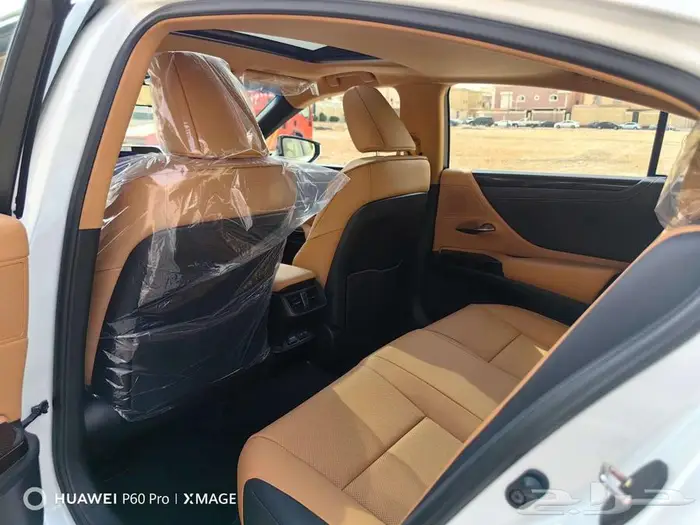 لكزس ES. 250.AAموديل 2025 7