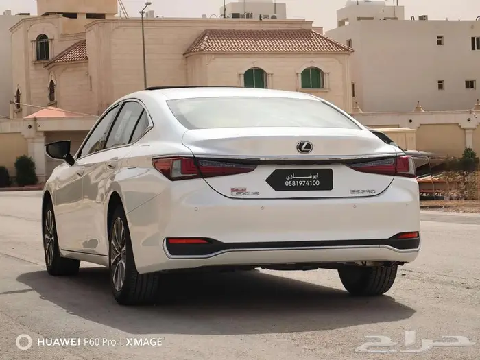 لكزس ES. 250.AAموديل 2025 34