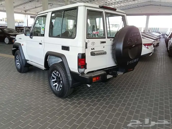 تويوتا مصندق ربع ديزل رفرف ونش فل كامل م 2025 - سعودي 8