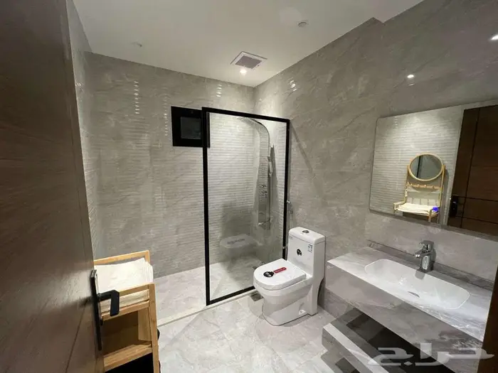 لفترة محدودة شقة (تمليك) كبيرة ومفروشة VIP سعرها (620) بس 5