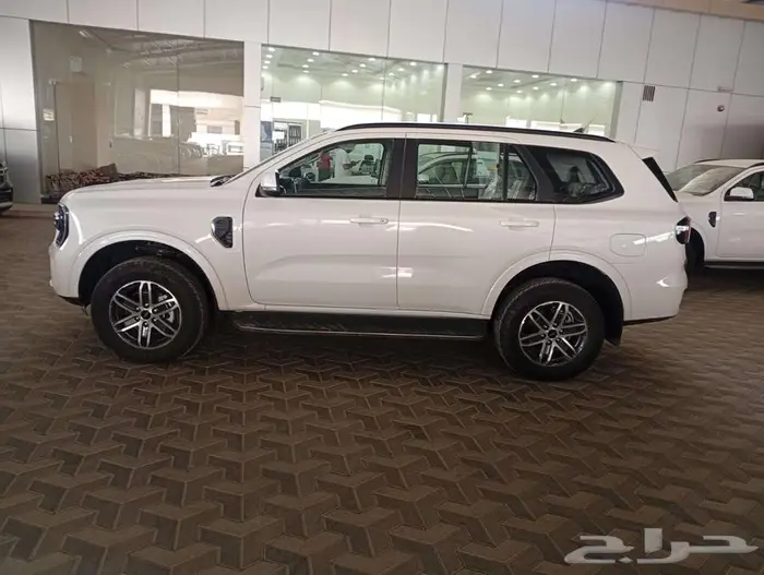 فورد ايفرست XLT نص فل دبل 2025 5