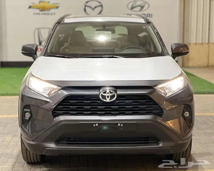 تويوتا راف فور فتحه XLE بنزين 2025 يتوفر جميع الفئات . 11