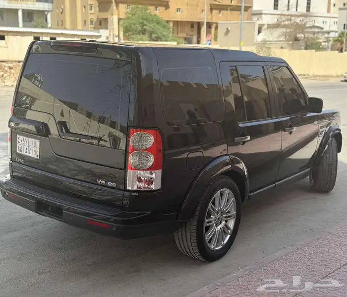 لاند روفر LR4 - موديل 2013 - الممشى 215 الف كم 0