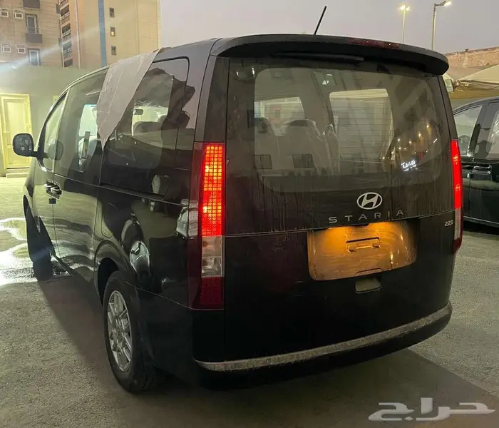 ستاريا بنزين 9راكب اوتوماتيك STARIA 9 SEATERS 2026 2