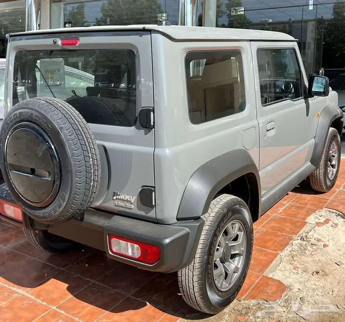 سوزوكي جمني فل GLX باب 2025 ب 72500 غير شامل الضريبة 3