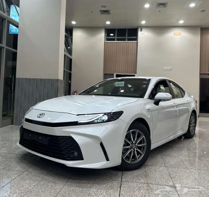 كامري اي هايبرد ستاندر CAMRY E H 2025 0