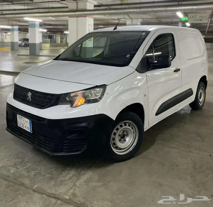 فان بيجو بارنتر 2023 ديزل بضاعة 0