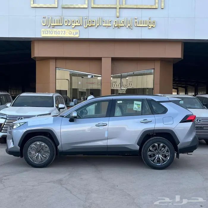 تويوتا راف فور XLE 2025 بنزين عرض كاش وتقسيط مميز 0