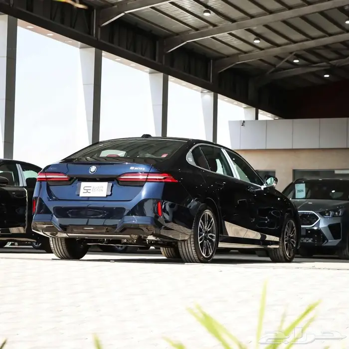 بي ام دبليو 530LI جديد 2025 3