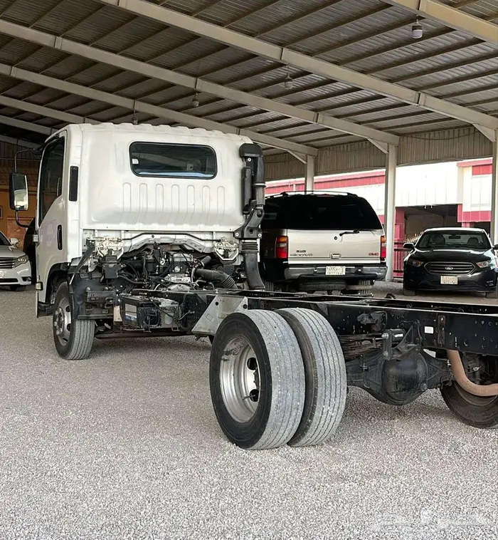 ايسوزو دينا شاص 5 متر تيربو 2014 8