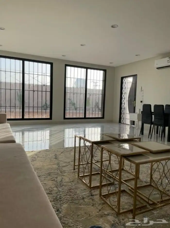 للبيع استراحه بحي الرمال بالرياض 2