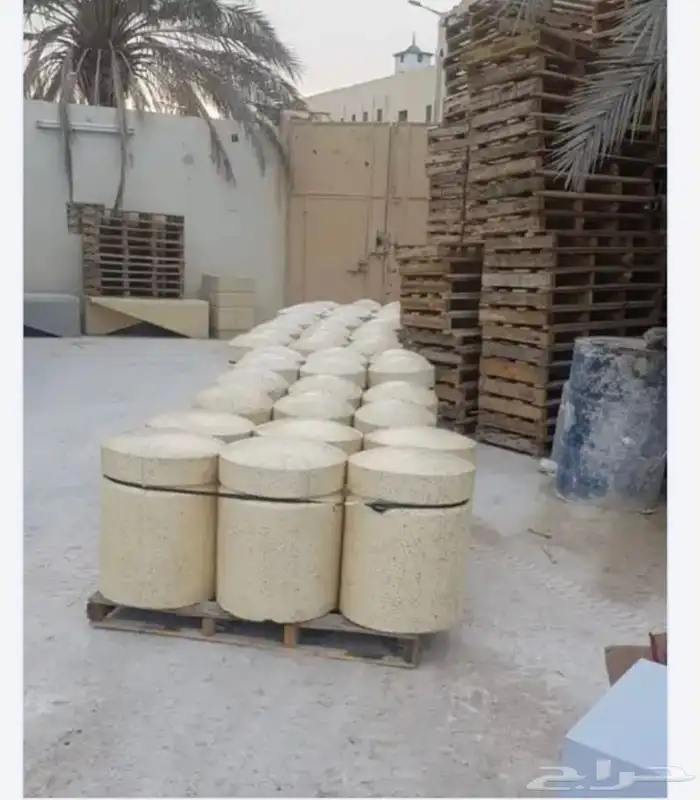 حجر زينه كراسي حداءق احواض زهور. منتجات حداءق سله مهملات 1