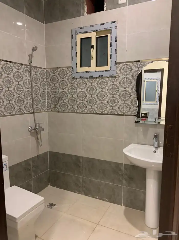 للايجار شقة 4 غرف حي طيبه 23 الف 6