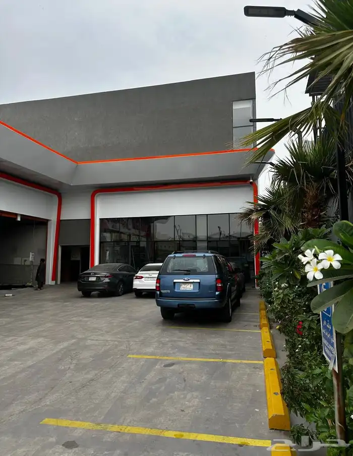 للإجار السنوي بمجمع تجاري تبقى 3 محلات جديدة فقط 6