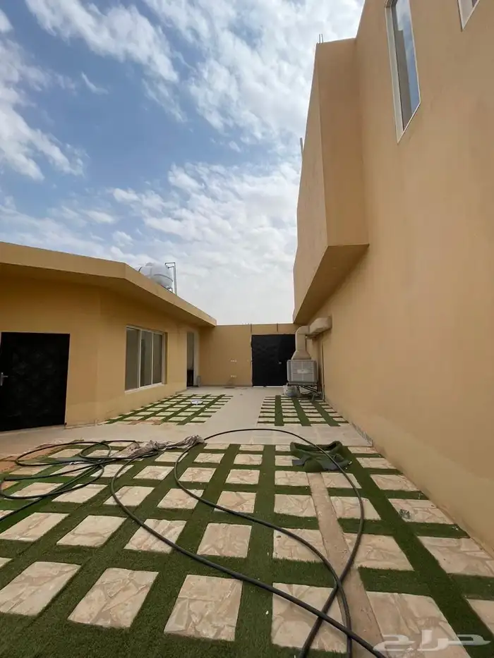 استراحه للبيع حي الخير 8